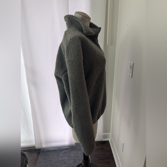 Grey pull over fleece - Picture 3 of 4